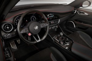 over 70 pictures of 2017 Alfa Romeo Giulia
